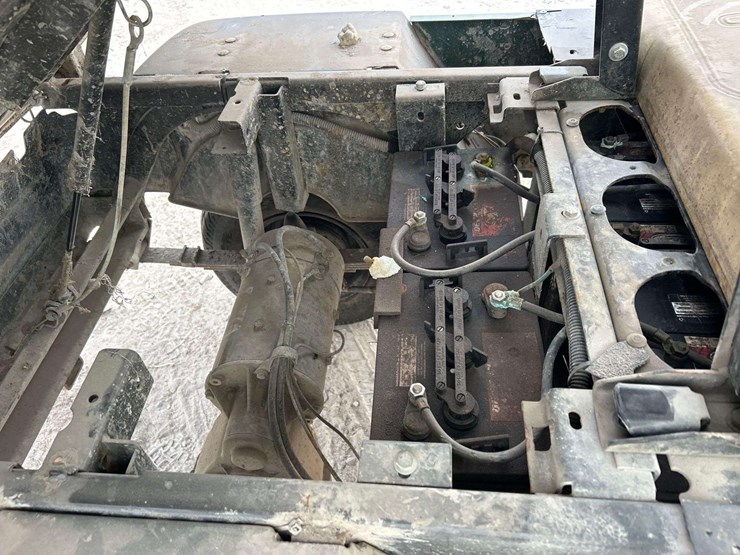 2014-cushman-electric-utility-cart-image-11