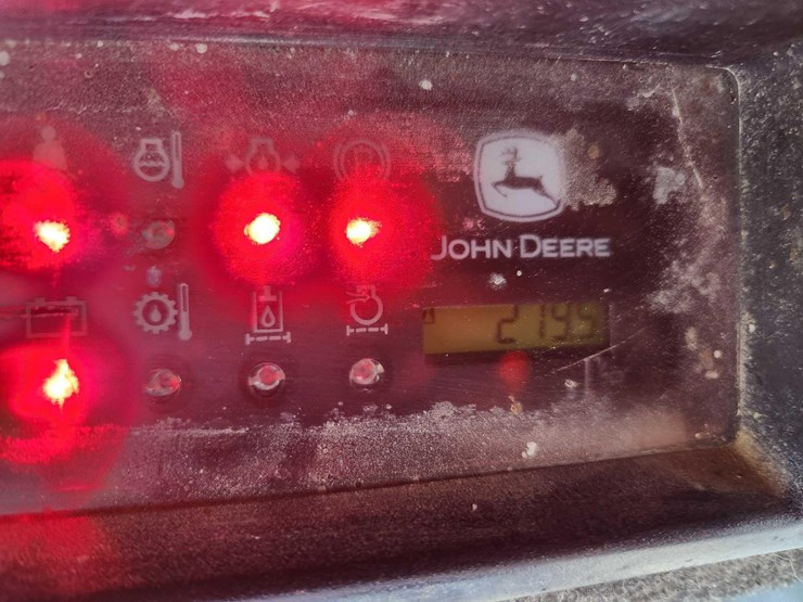 2005-john-deere-250-image-14