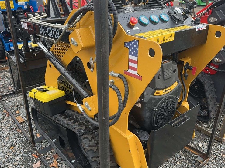 2025-agt-mx-crt23-compact-track-loader-image-4
