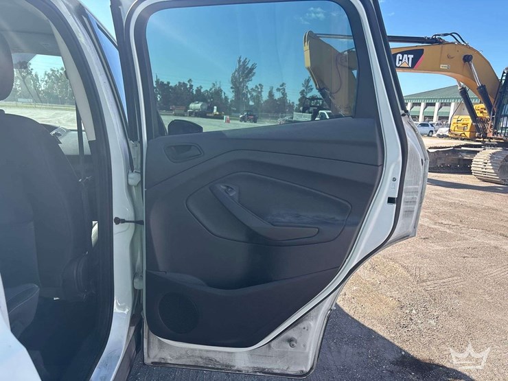 2019-ford-escape-image-21