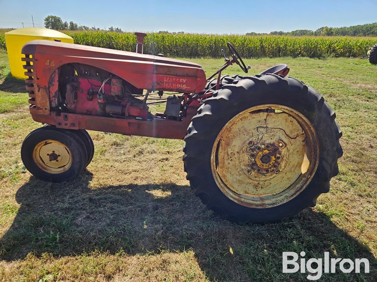 massey-ferguson-44-image-8