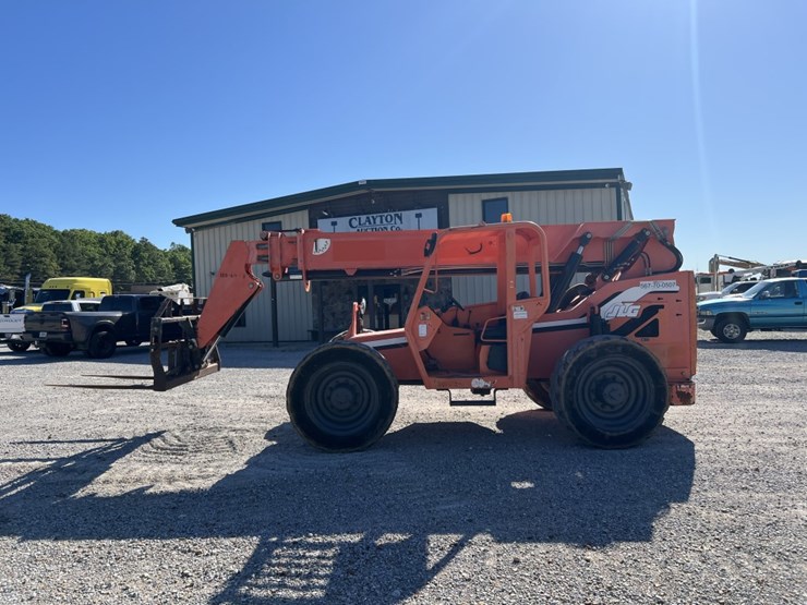 2013-sky-trak-6042-image-4