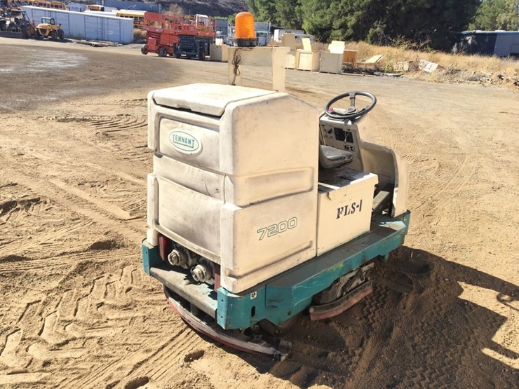 1998-tennant-7200-image-3