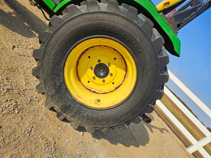 john-deere-2520-image-24