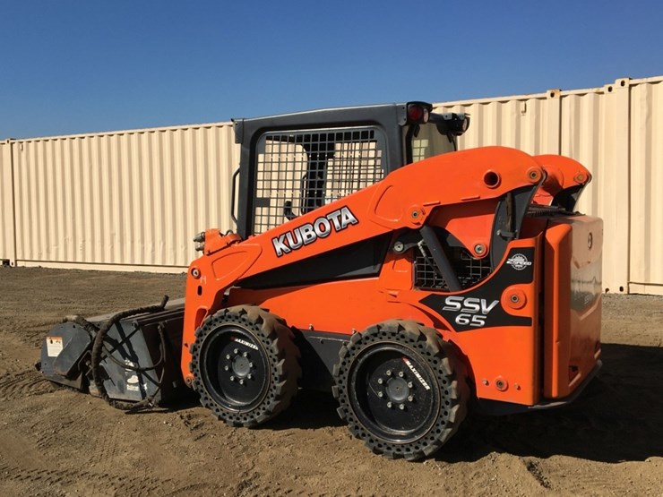 2020-kubota-ssv65-image-4