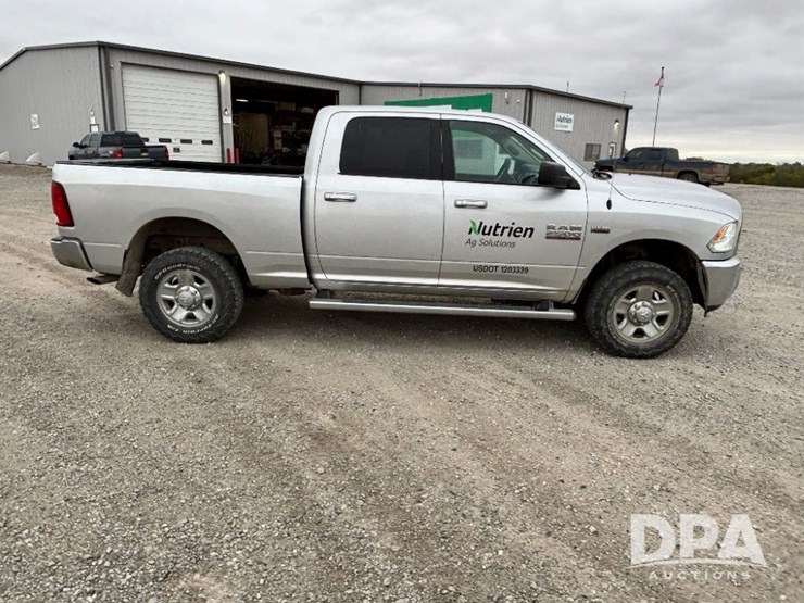2017-ram-2500-heavy-duty-slt-4x4-pickup-(gp11747,-unit-98702)-image-7