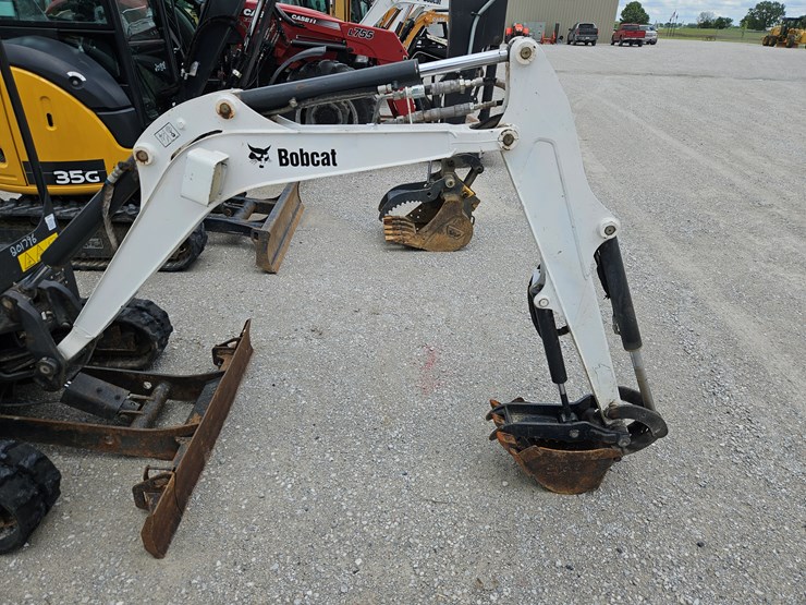 2016-bobcat-e20-image-19