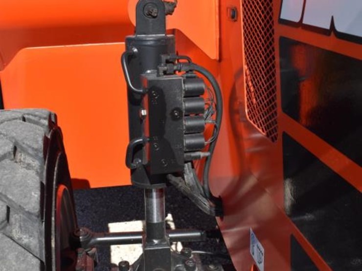 jlg-10054-forklift-(serial-#-0160080012)-(showing-appx-4,296-hours,-up-to-t-image-12