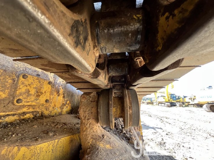 2023-komatsu-d61pxi-24-image-15