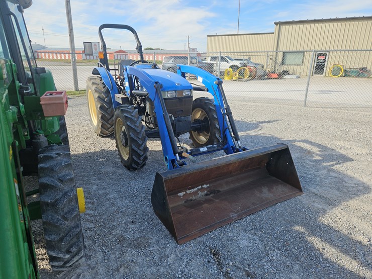 2011-new-holland-workmaster-55-image-19