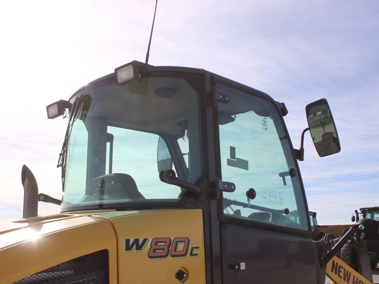2021-new-holland-w80c-image-56