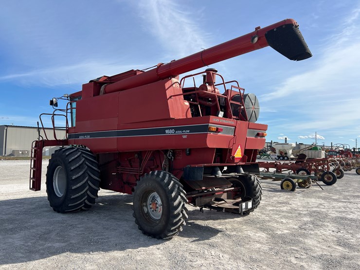 case-ih-1680-image-12