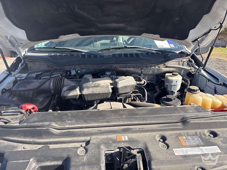 2017-ford-f-350-ext.-cab-pickup-truck-image-7