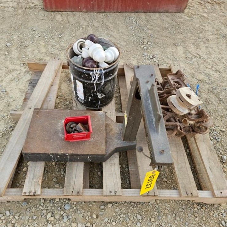 #3137 • Pallet Assorted Items