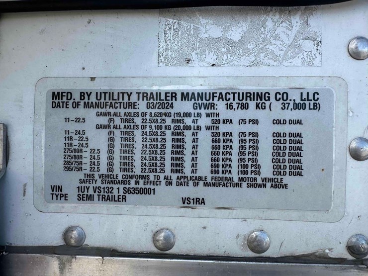 2025-utility-refrigerated-trailer-image-2