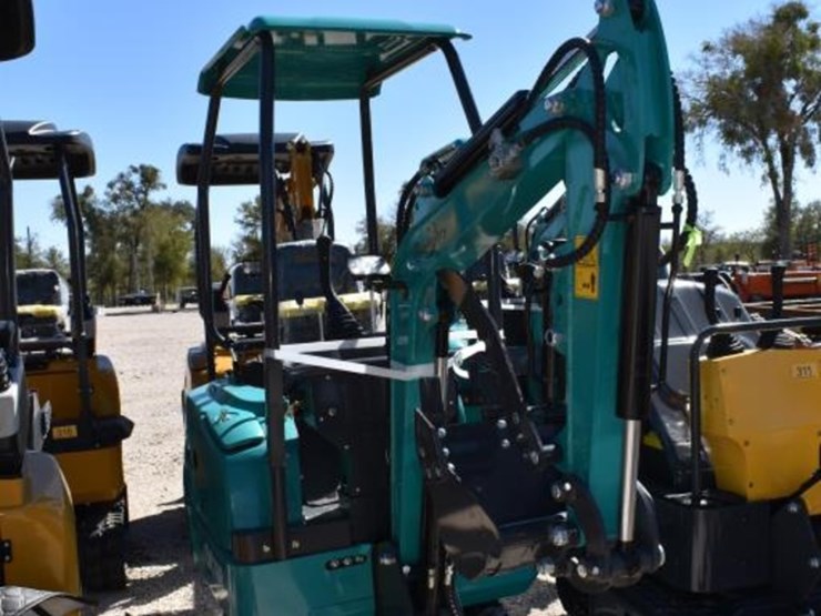 cfg-qk16r-mini-excavator-(serial-#-qk16r202509031436)-(k)-image-2