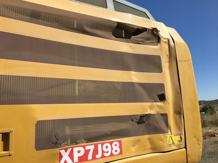 2013-caterpillar-336e-image-12