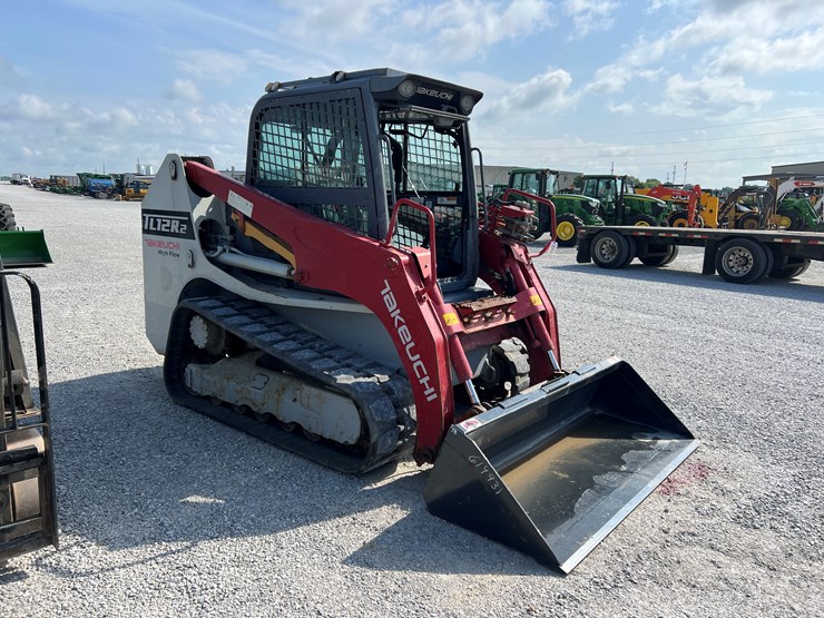 2018-takeuchi-tl12r2-image-23