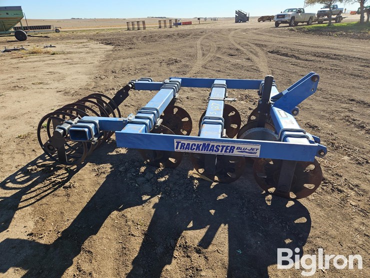 blu-jet-track-master-image-4