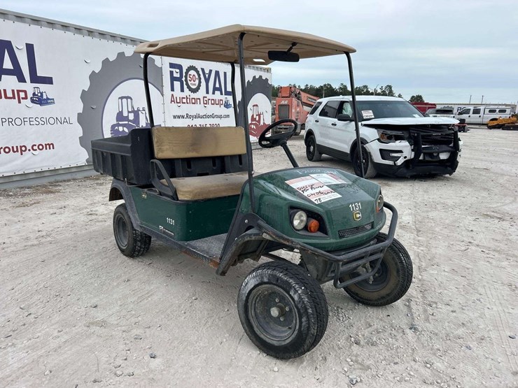 2014-cushman-electric-utility-cart-image-2