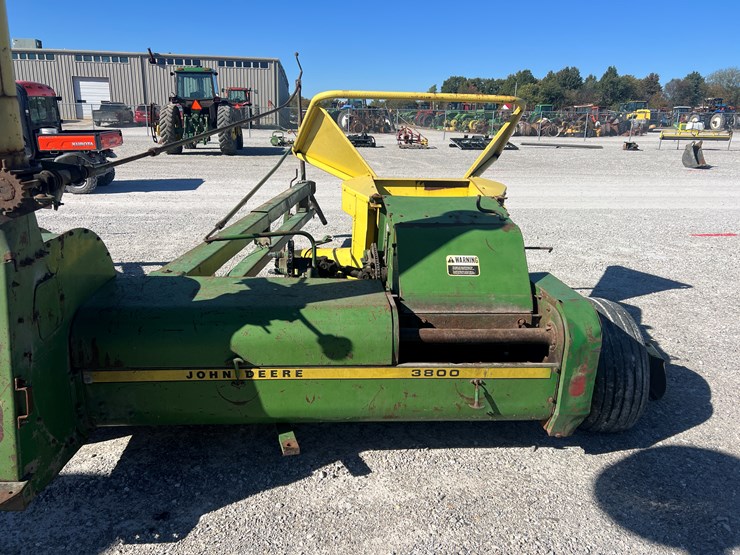 john-deere-3800-image-7