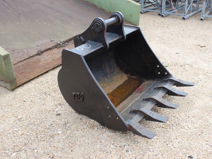 #2782-•-20-inch-digging-bucket-image-2