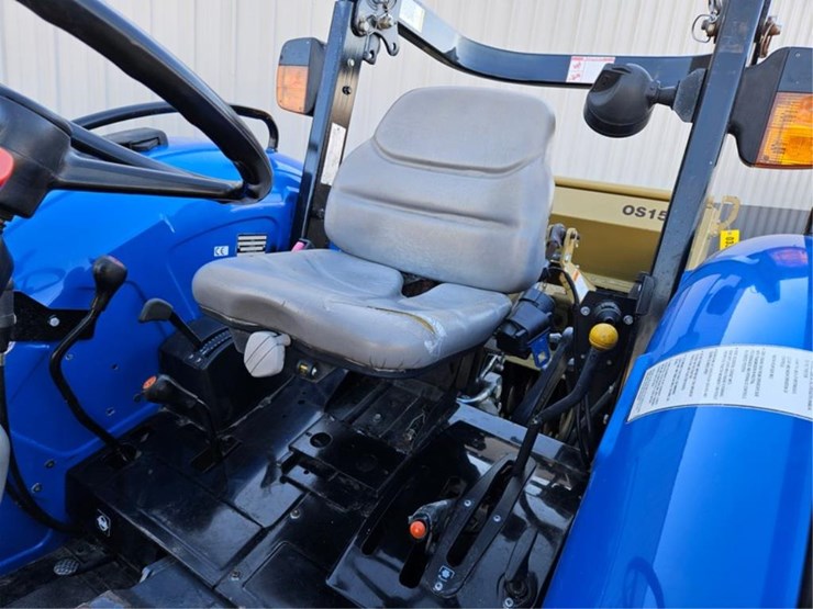 new-holland-tn65-image-33