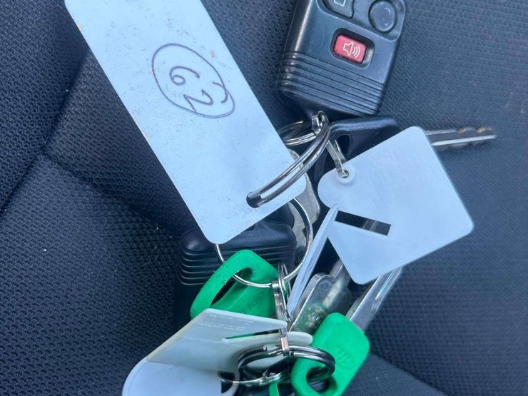 2017-ford-explorer-image-36