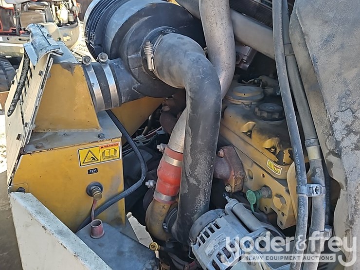 2014-caterpillar-cb54xw-image-18