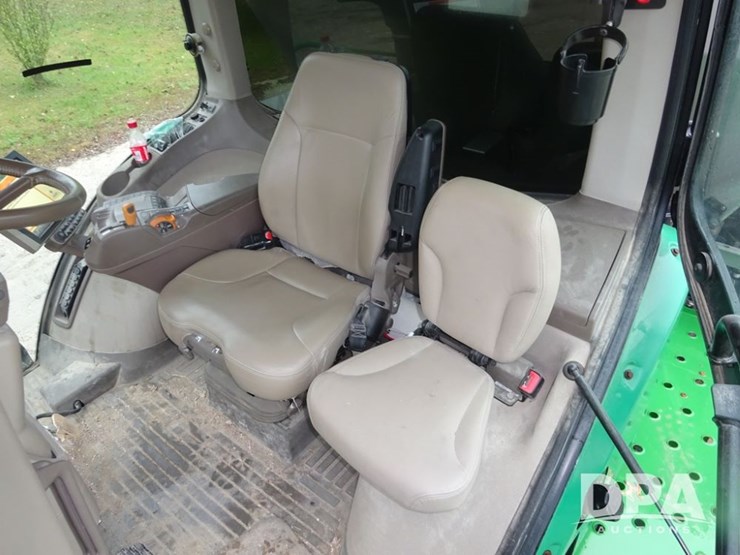 2018-john-deere-f4365-image-81