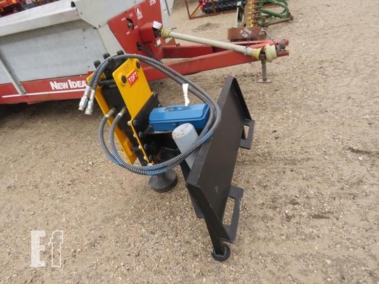 skid-loader-post-pounder-new-image-2