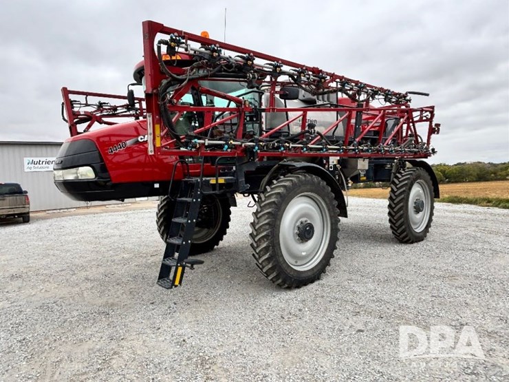 2019-case-ih-patriot-4440-image-19