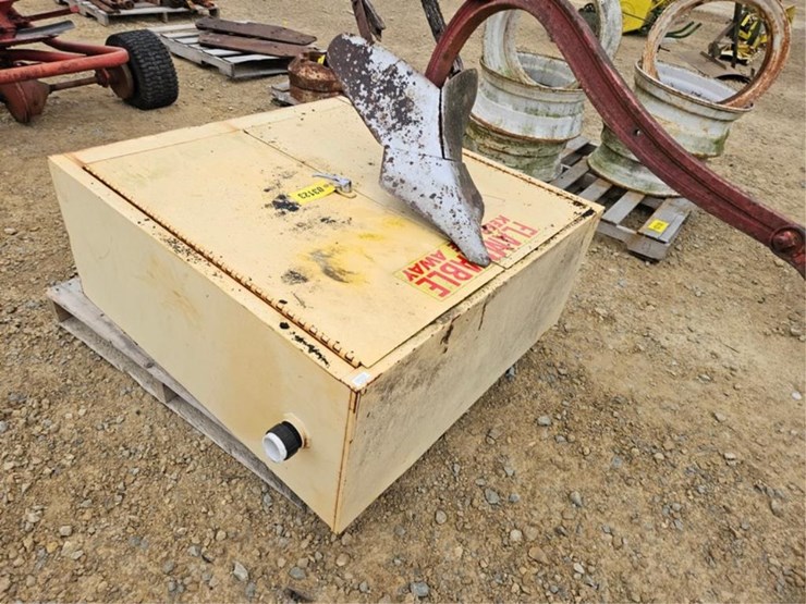 #3123-•-fire-proof-cabinet-image-3