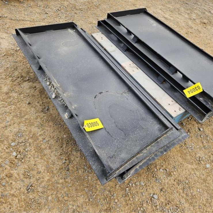 #3005 • (2) Face Plates