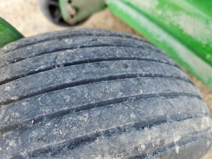 2016-john-deere-z960r-image-31