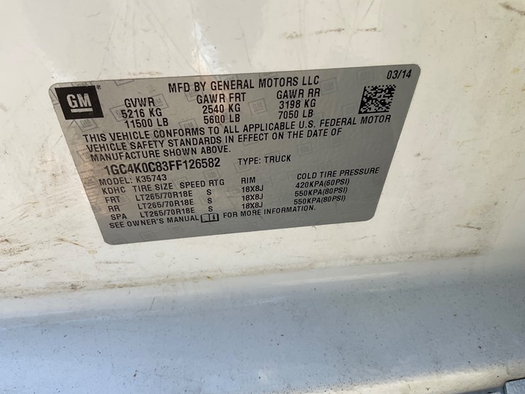 2015-chevrolet-silverado-image-17