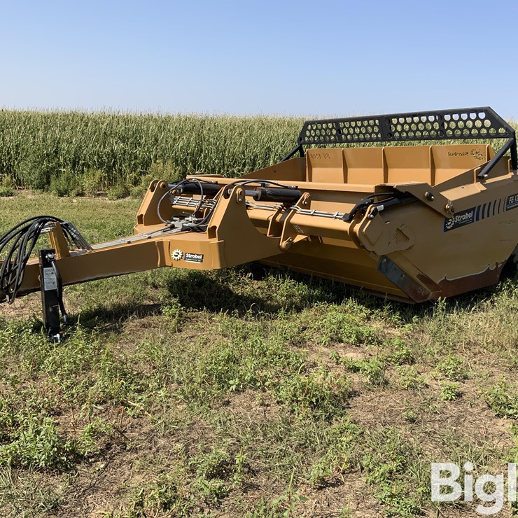 Strobel FE1200T 12-Yard Pull-Type Forced Ejection Scraper