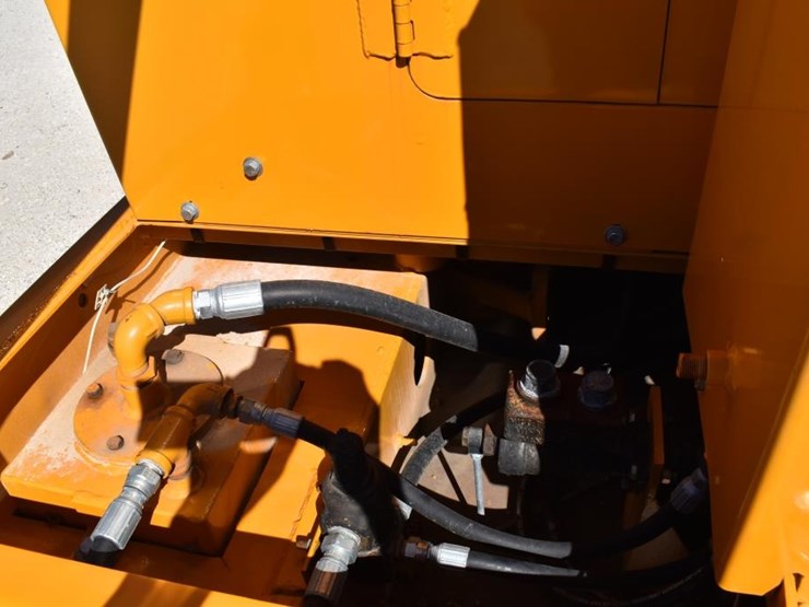 ingram-pneumatic-rubber-tire-roller-(totally-rebuilt)-(serial-#-unknown)-(s-image-9