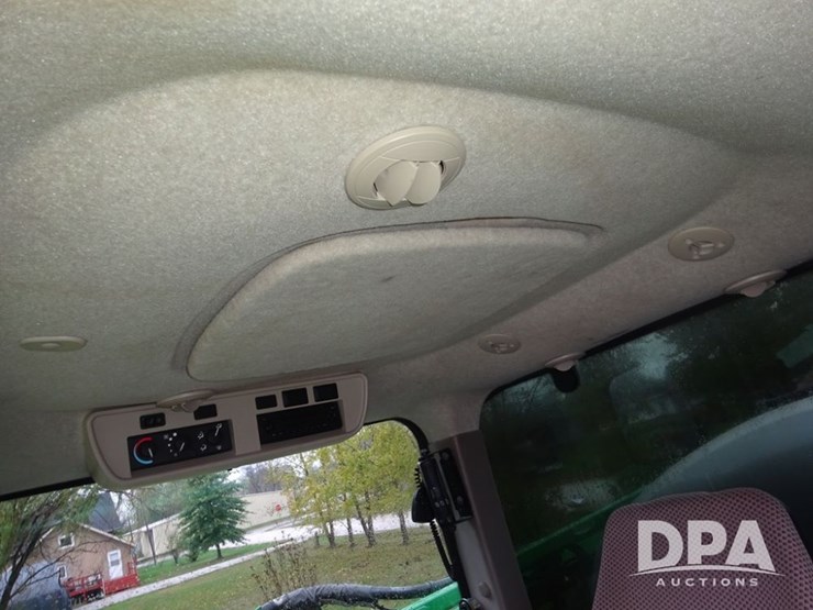 2015-john-deere-r4038-image-115