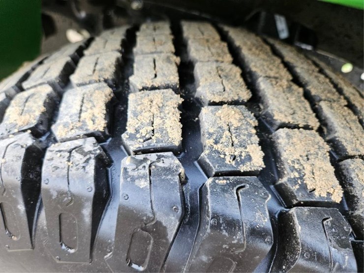 john-deere-x730-image-29