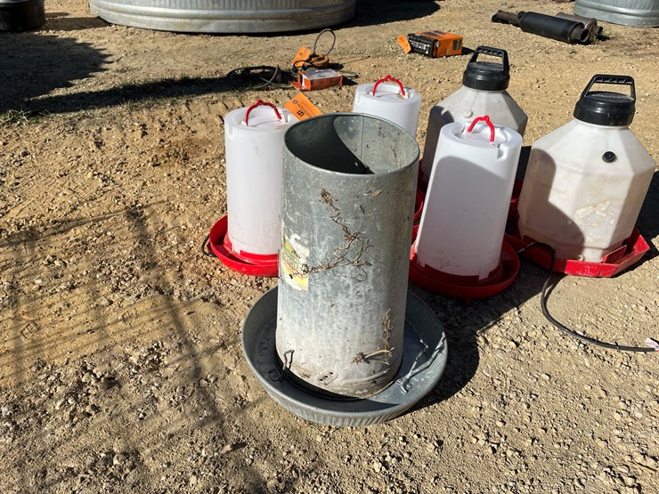 #5955-•-poultry-waterers-and-(1)-feeder-image-7