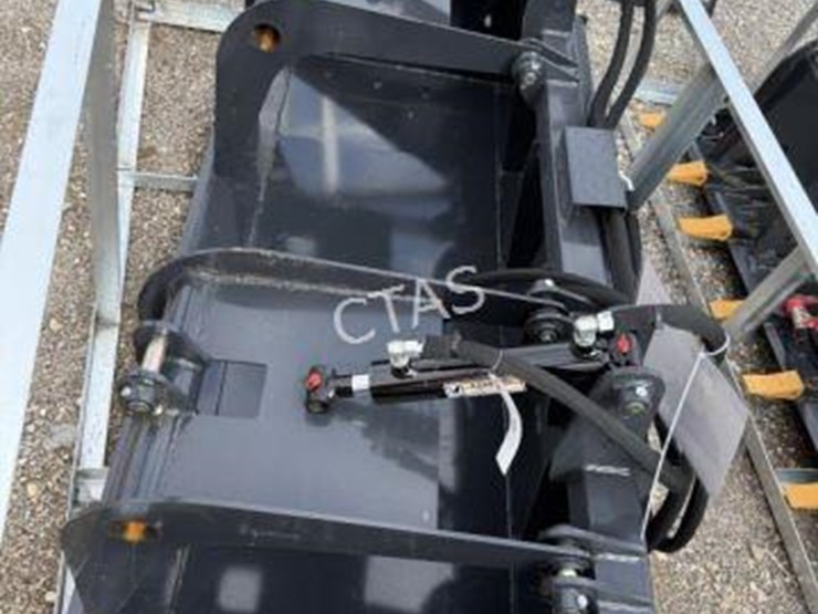 #88-•-72"-heavy-duty-grapple-for-skid-steer-image-2