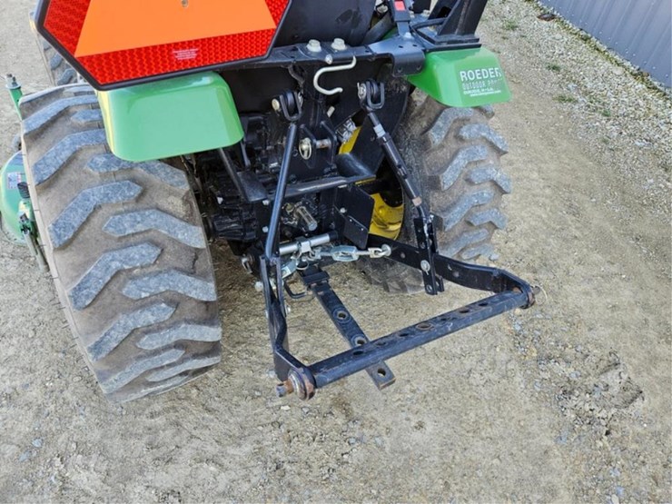 john-deere-2320-image-14