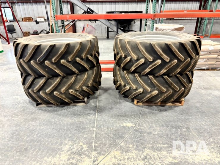 case-ih-patriot-4440-image-2