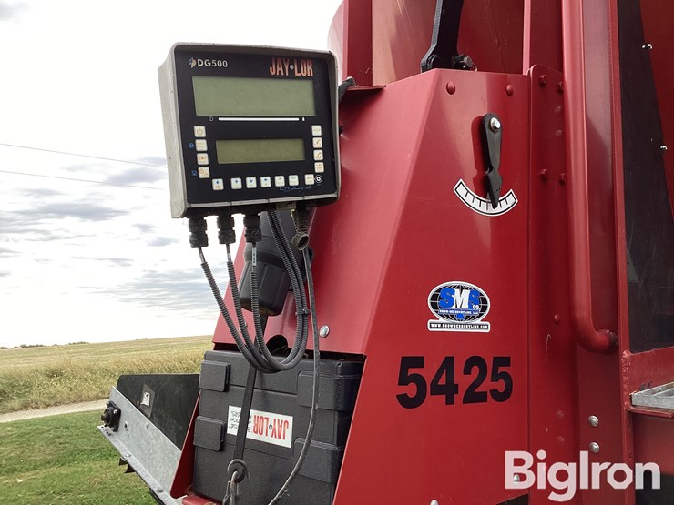 2022-jay-lor-5425-image-17