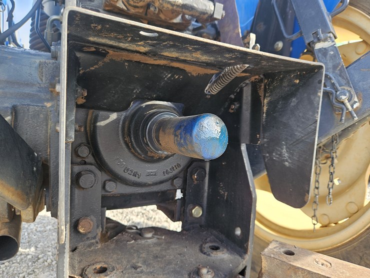 2011-new-holland-workmaster-55-image-15