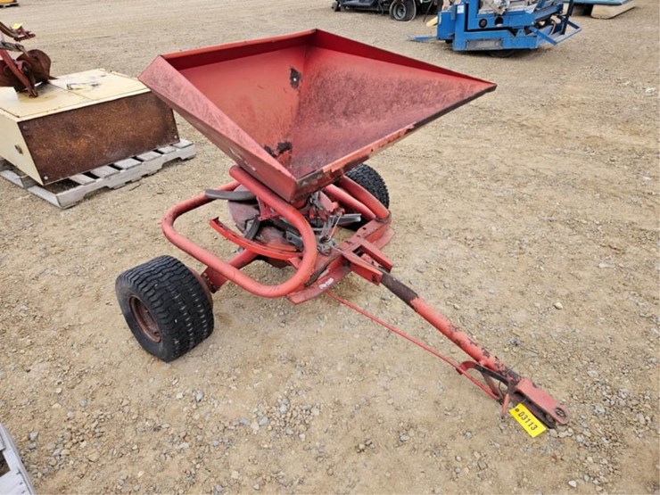 #3113-•-lely-pull-type-broad-cast-seeder-image-6