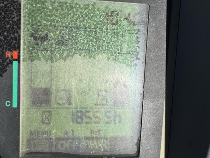 2021-deere-35g-image-7