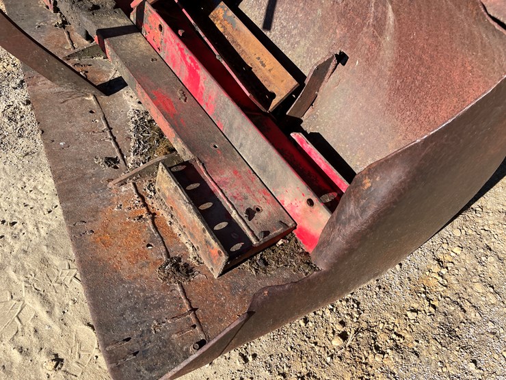 #5937-•-leon-front-end-loader-image-8