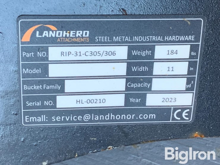 caterpillar-305-image-4